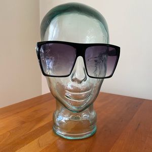 Vintage 1980s oversized sunglasses